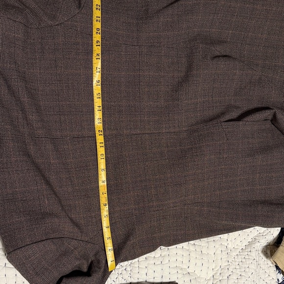 Plaid Double-Breasted Blazer - Picture 6 of 10